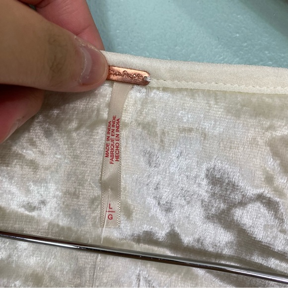 Free People Ember Embroidered‎ Tunic Floral Velvet Cream Large - Picture 3 of 7